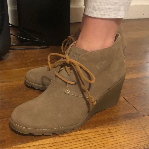 Sperry wedges - Picture 2 of 3